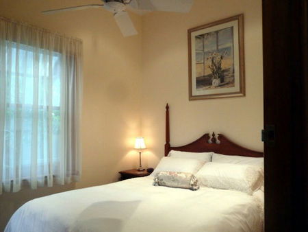 Trafalgar Cottage - Darwin Tourism 1