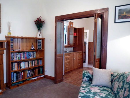 Trafalgar Cottage - Darwin Tourism 2