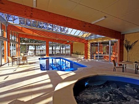 Macedon Spa Hotel - Darwin Tourism 3