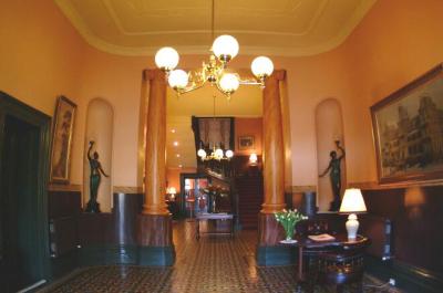 Vue Grand Hotel - Darwin Tourism 1
