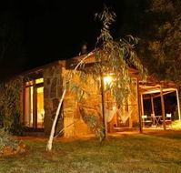 Wombat Hills Cottages - Darwin Tourism