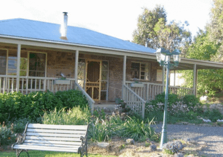 Buttercup Cottage  Apartment - Darwin Tourism