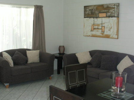 Bargara Beachfront Holiday Apartments - Darwin Tourism 1