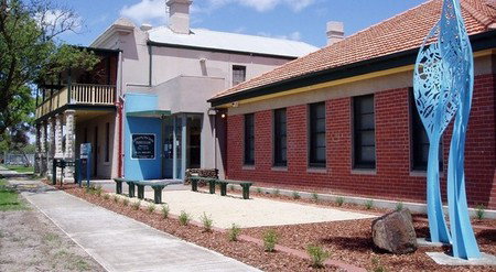 Hunt Club Community Arts Centre - Darwin Tourism 0