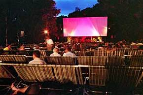 Deckchair Cinema - Darwin Tourism 2