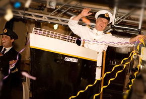 Titanic Theatre Restaurant - Darwin Tourism 2