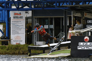 Cable Ski Logan - Darwin Tourism 2