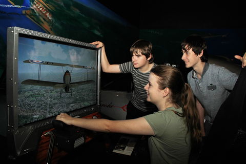 Hinkler Hall Of Aviation - Darwin Tourism 1