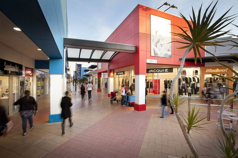 Harbour Town Adelaide - Darwin Tourism 3