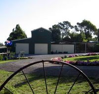 The Pryers on the Fleurieu - Darwin Tourism