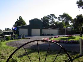 The Pryers On The Fleurieu - Darwin Tourism 0