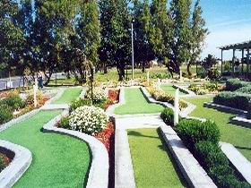 West Beach Mini Golf - Darwin Tourism 0