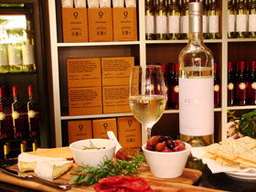 One Planet Cellars - Darwin Tourism 0