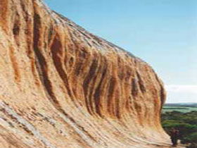 Pildappa Rock - Darwin Tourism 0