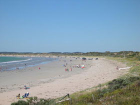 Long Beach At Robe - Darwin Tourism 0