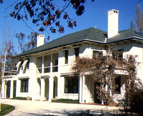 Prime Minister's Lodge - Darwin Tourism 0