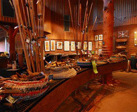 Maruku Retail Gallery - Darwin Tourism 0