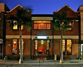 The Crosstown Eating House - Darwin Tourism 0