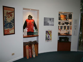 Surf World Gold Coast - Darwin Tourism 0