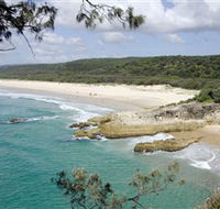 Main Beach North Stradbroke Island - Darwin Tourism
