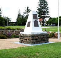 Dunwich War Memorial - Darwin Tourism