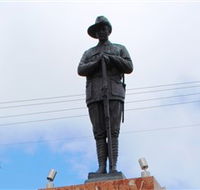 Charters Towers Memorial Cenotaph - Darwin Tourism
