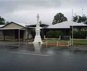 Finch Hatton War Memorial - Darwin Tourism 0