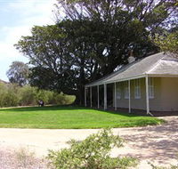 Black Rock House - Darwin Tourism