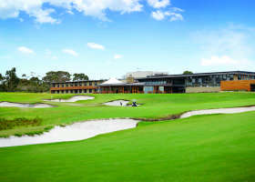 Peninsula Kingswood Country Golf Club - Darwin Tourism 0