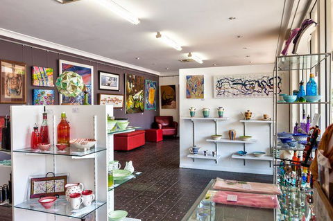 GIGS Art Gallery & Studios - Darwin Tourism 1