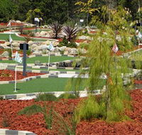 18 Hole Mini Golf - Club Husky - Darwin Tourism