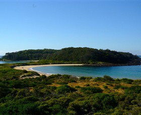 Broulee Island Walk - Darwin Tourism 0