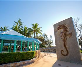 Millennium Esplanade And Tannum Sands Beach - Darwin Tourism 1