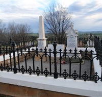 Hamilton Humes Grave - Darwin Tourism