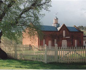 Cooma Cottage - Darwin Tourism 0