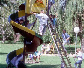 Coronation Park Yass - Darwin Tourism 2