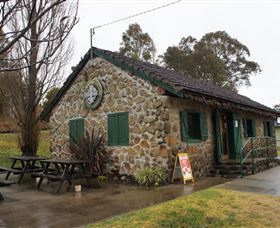 Crofters Cottage - Darwin Tourism 0