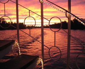 Hawkesbury Paddlewheeler - Darwin Tourism 1