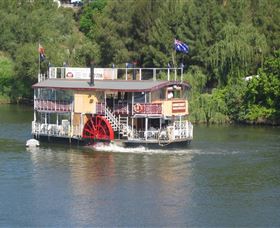 Hawkesbury Paddlewheeler - Darwin Tourism 0