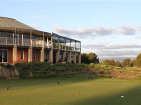 Glenelg Golf Club And Pinehill Bistro - Darwin Tourism 2