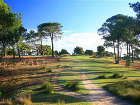 Glenelg Golf Club And Pinehill Bistro - Darwin Tourism 3