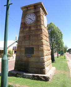 Major Mitchell Memorial - Darwin Tourism 0