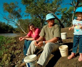 Charleville - Bakers Bend Warrego River Fishing Spot - Darwin Tourism 0