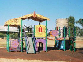 Charleville - Graham Andrews Parklands - Darwin Tourism 4