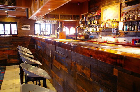 Crown Hotel Wentworth - Darwin Tourism 5