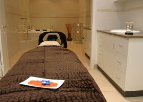 Visible Effects Cosmetic Clinic And Day Spa - Darwin Tourism 4