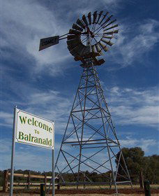 Balranald Heritage Trail - Darwin Tourism 3