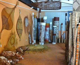 Maningrida Arts And Culture - Darwin Tourism 0
