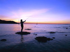 Fishing At Magnetic Island - Darwin Tourism 0