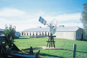 Glencoe Woolshed - Darwin Tourism 0